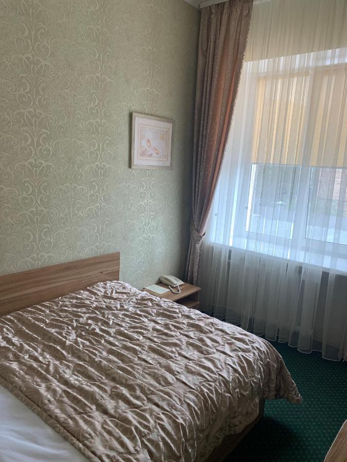 Hotel Dobrodiy Vinnytsja Buitenkant foto