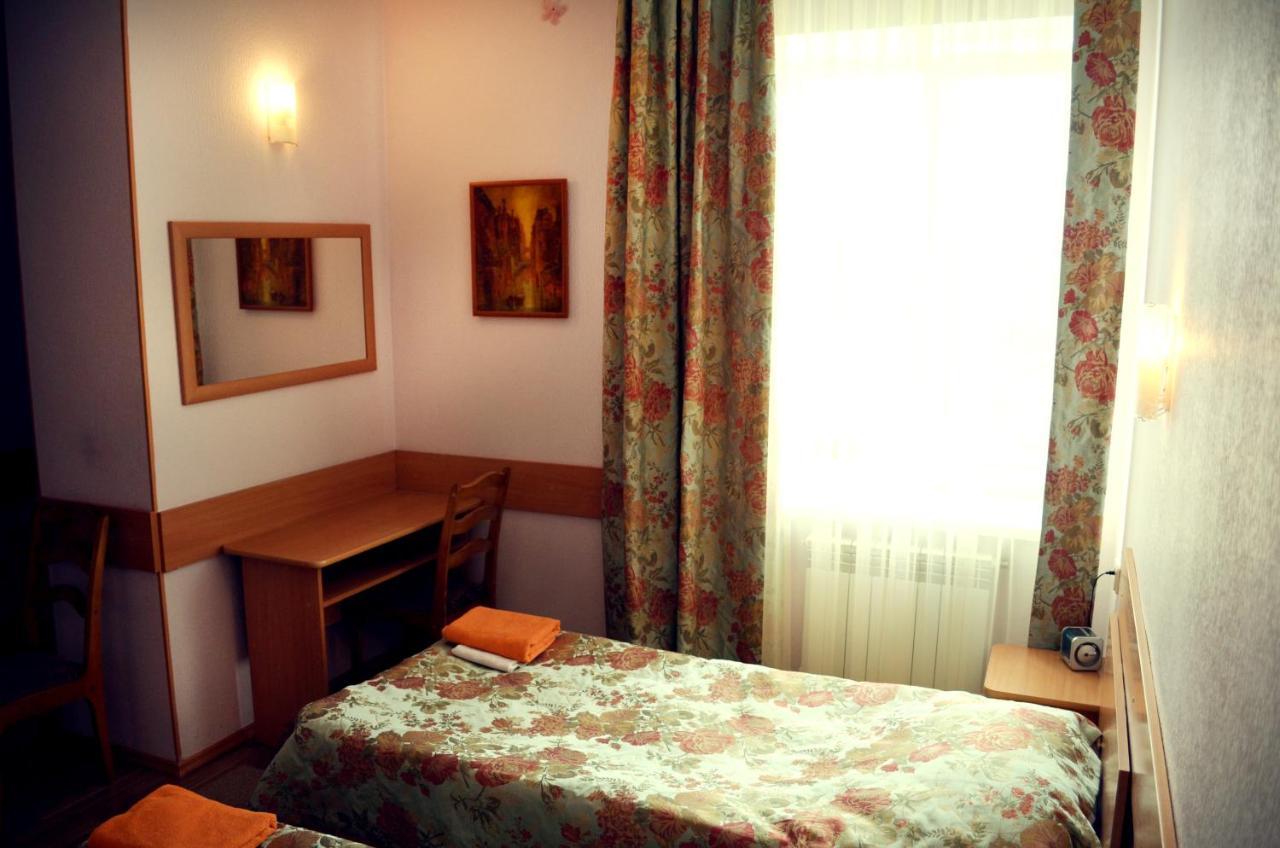 Hotel Dobrodiy Vinnytsja Buitenkant foto